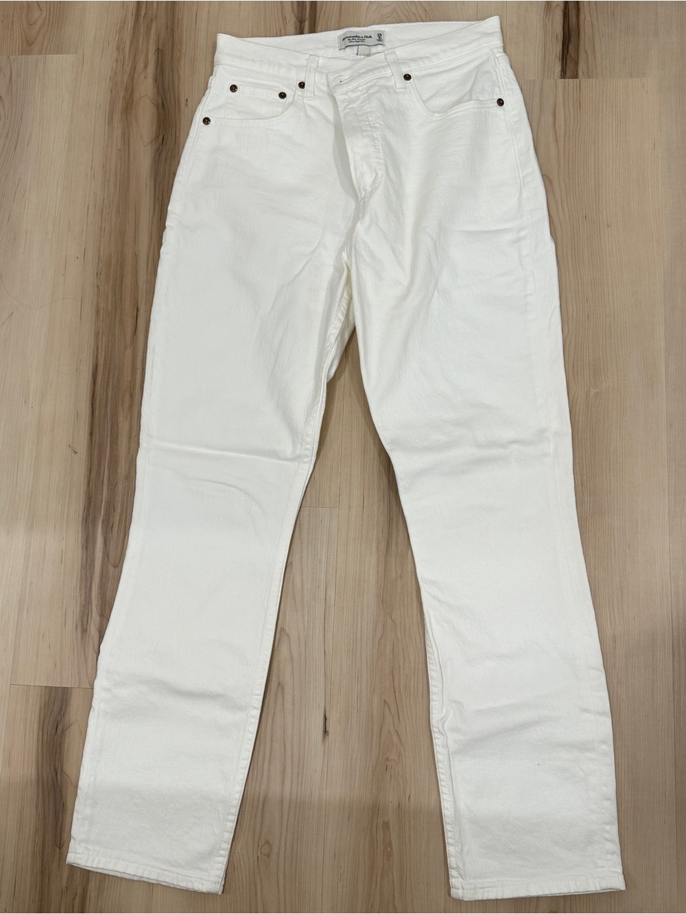 Abercrombie & Fitch Ultra High Rise Slim Straight Jeans
